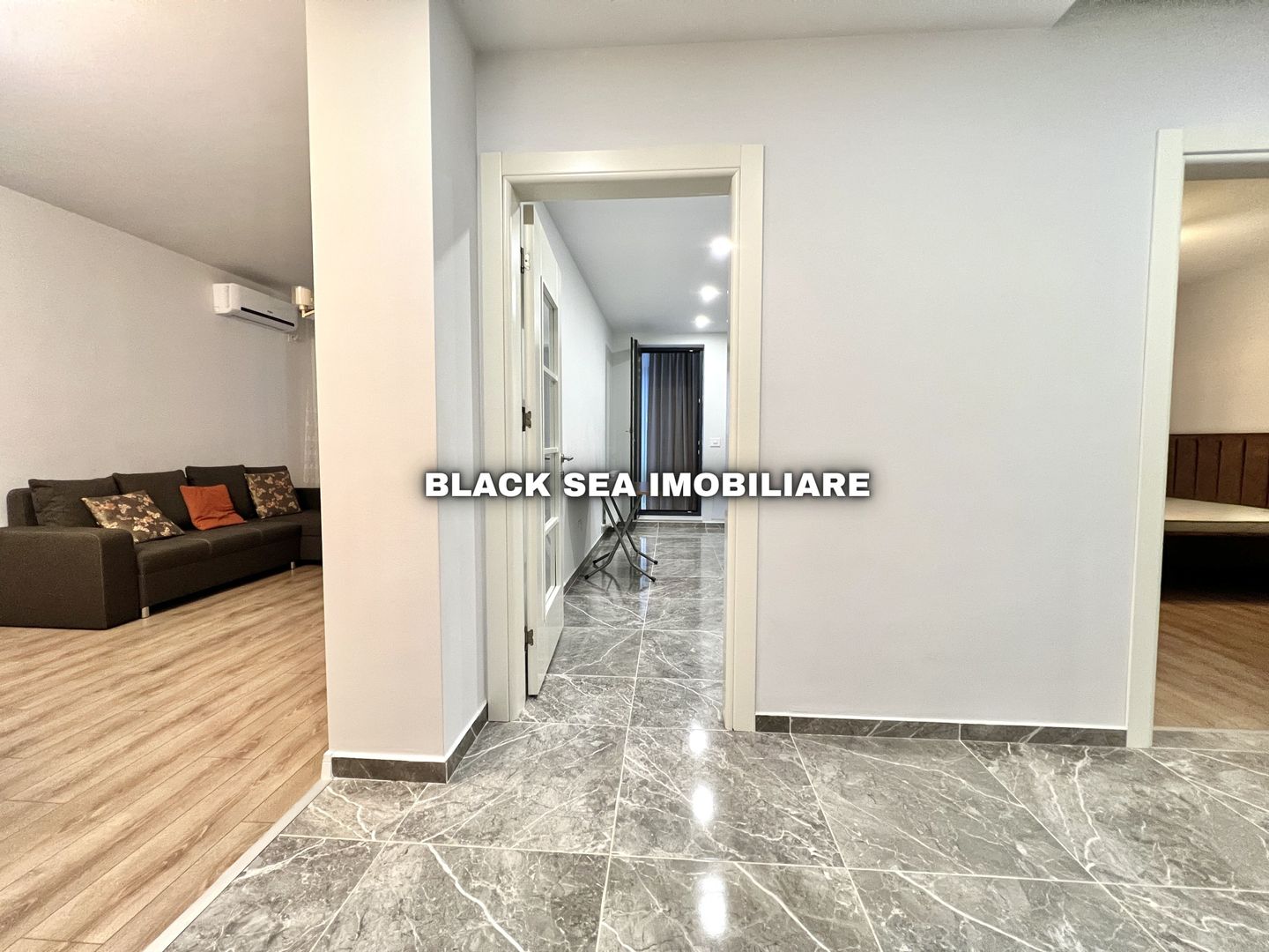 Apartament 2 camere de vanzare - zona Carrefour / Tomis Plus - Ocazie - Poză 5