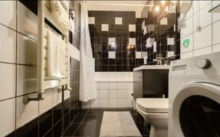 Ag BRASADAS închiriază ap 2 cam etaj 1/2 zona ULTRACENTRALA. - Poză 9