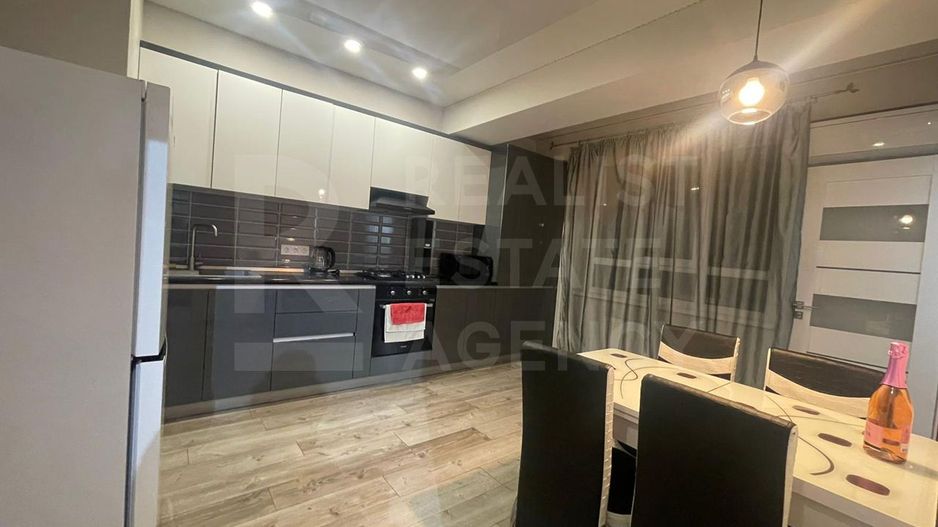 Chirie, apartament, 2 camere, str. Liviu Deleanu, Buiucani - Poză 1