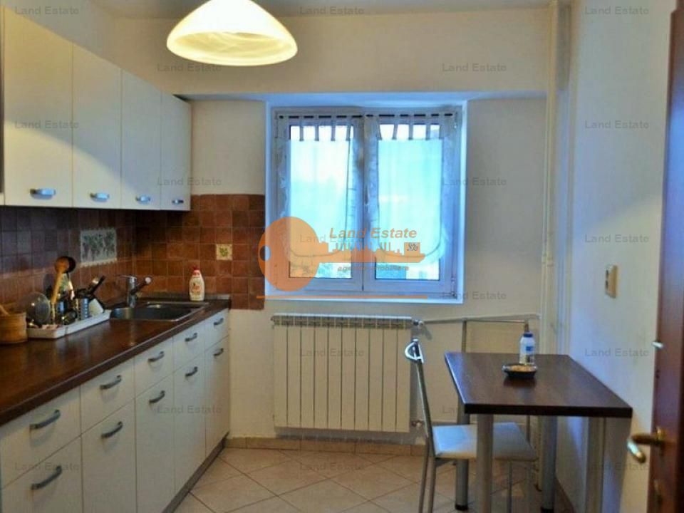 4 camere Piata Victorie - 100 mp - Poză 2