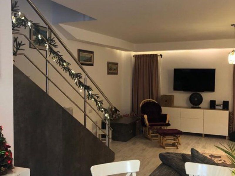 Vila mobilata si utilata, curte, terasa inchisa, parcare - Poză 17