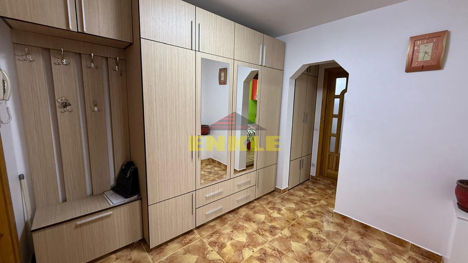 Apartament 2 camere – Zona Bazar. - Poză 1