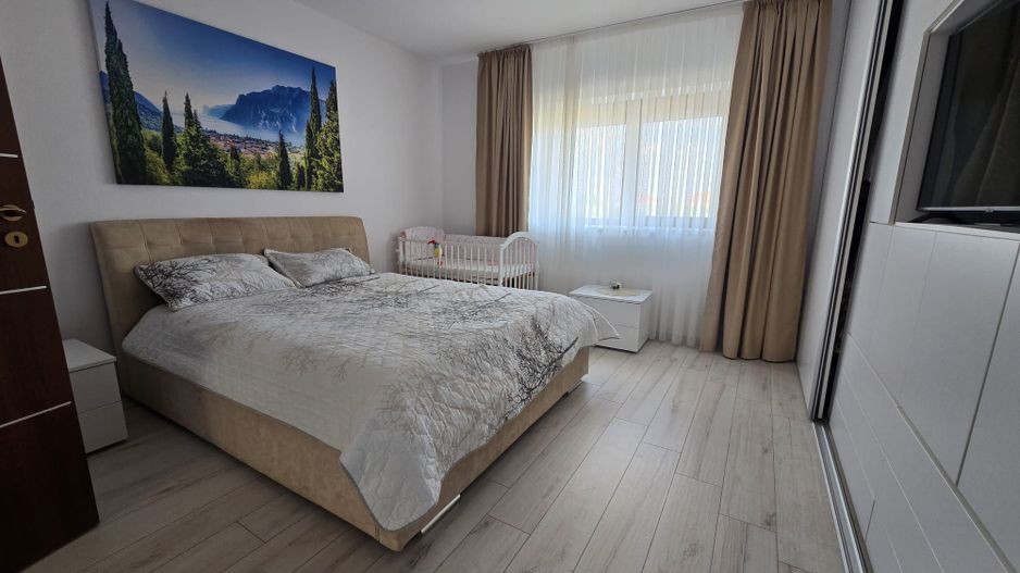 Casa Constructie Noua Les + Teren 4900 MP - Poză 9