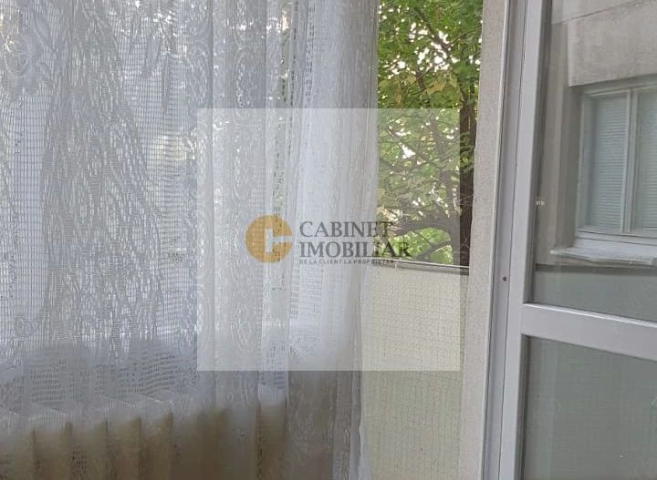 2 Camere - 55MP | Creditabil | 3/10 | 1981 | Metrou Lujer - 3 minute - Poză 8