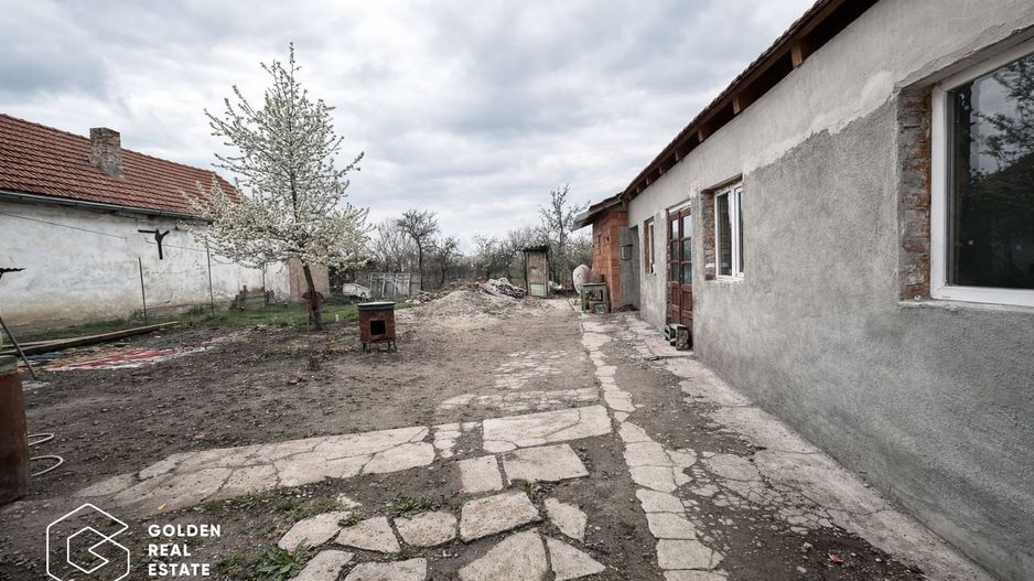 Casa cu 3 camere in Sinicolau Mic, teren 400 mp - Poză 8