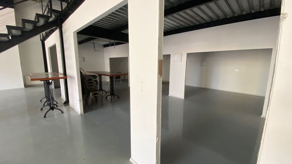 Spatiu comercial cu parcare - Poză 8