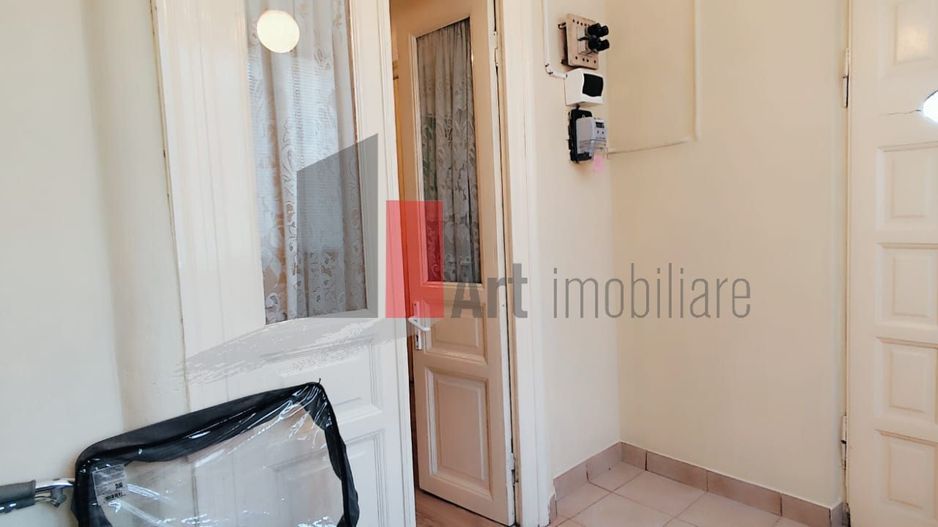 Casa de vanzare + teren in zona Jiului (Bucurestii Noi) - Poză 10