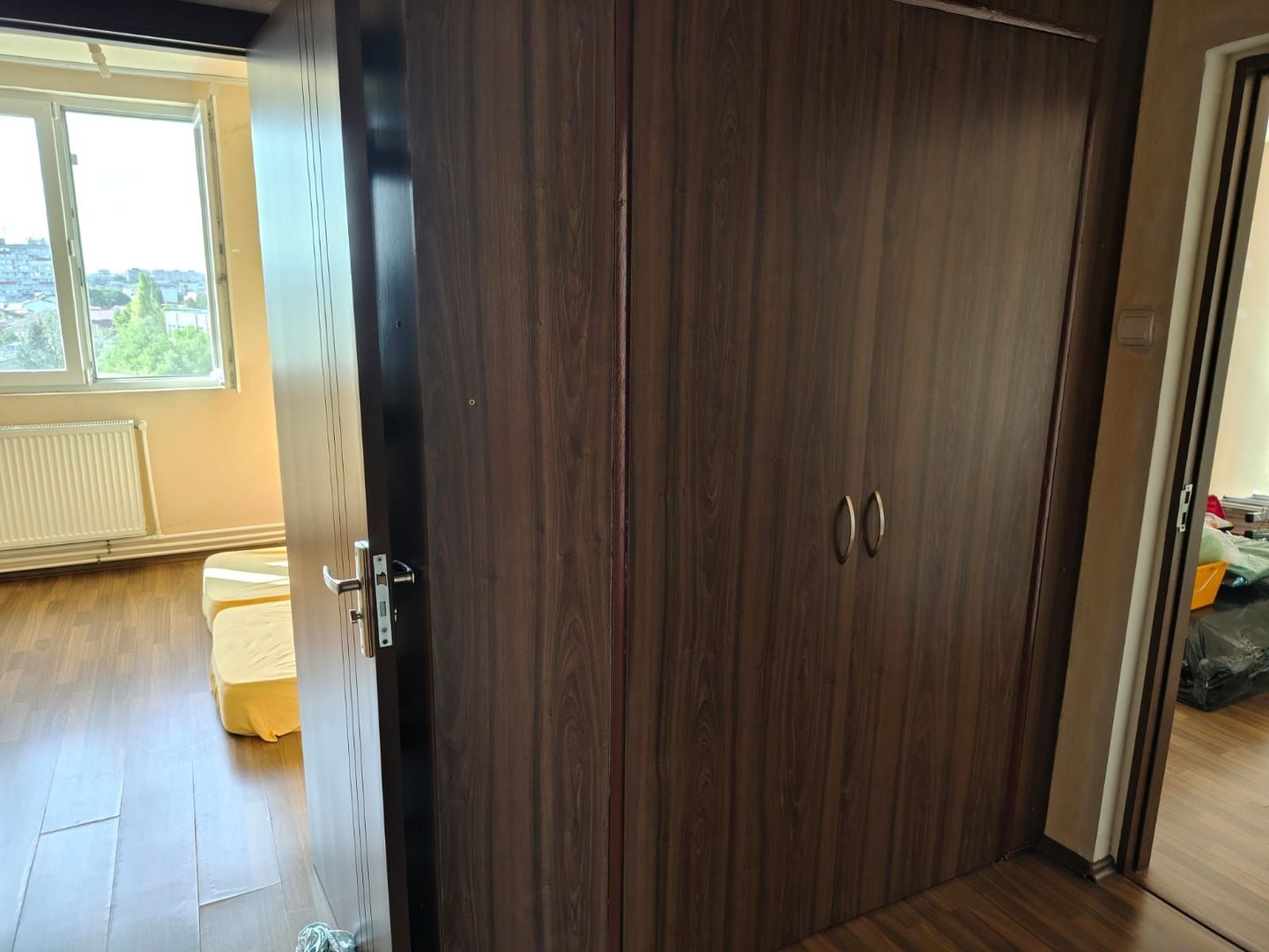 Apartament incapator cu trei camere, Alexandru Obregia, 120.000€ negociabil - Poză 12