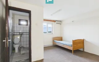 Proprietate impresionantă Sântana - 3500 mp utili - Poză 33