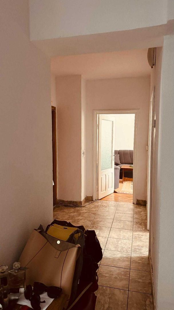 Apartament cu 3 camere, etaj 2, zona TRAIAN; - Poză 6