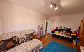 Apartament 3 Camere, Decomandat 67 mp, Etaj 3, Zona Tolstoi - Poză 1