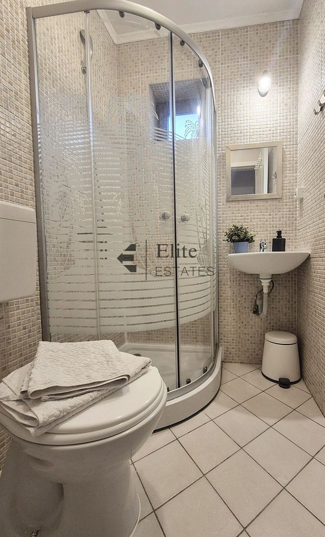 Casa cu 5 camere de vanzare Cartierul Tineretului Oradea - Poză 16