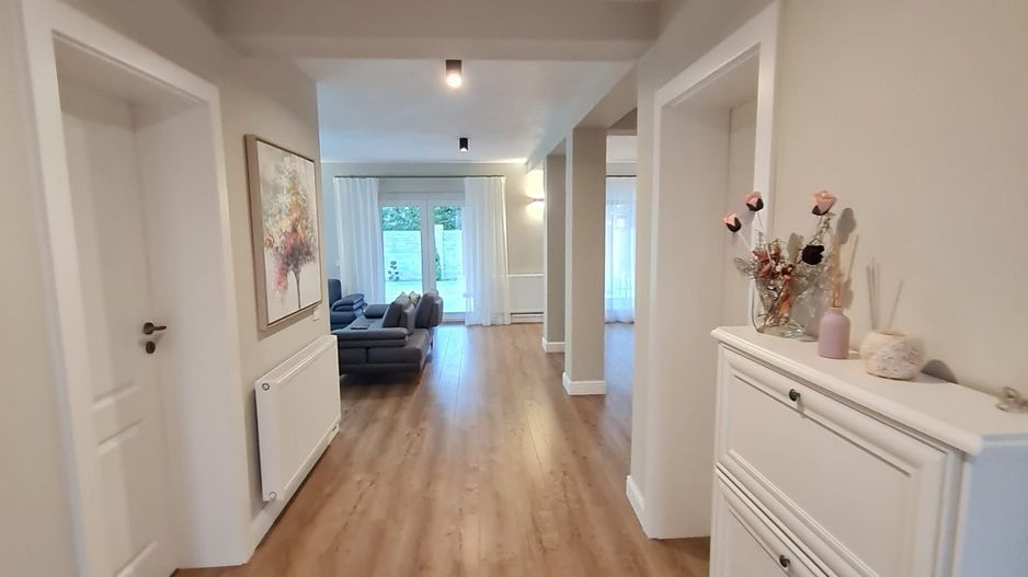 Casă ultrafinisata in zona Parcului central Dumbravita - Poză 34