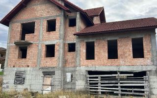 Casa 4 camere 340 mp-2 balcoane-teren 795 mp-Sigmir - Poză 1