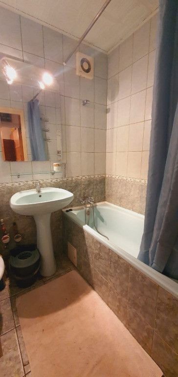 Apartament 3 camere de vanzare - Poză 3