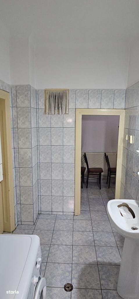 Vila P+1 Piața Muncii , strada Orzari, apartament cu 3 camere la Parer - Poză 17