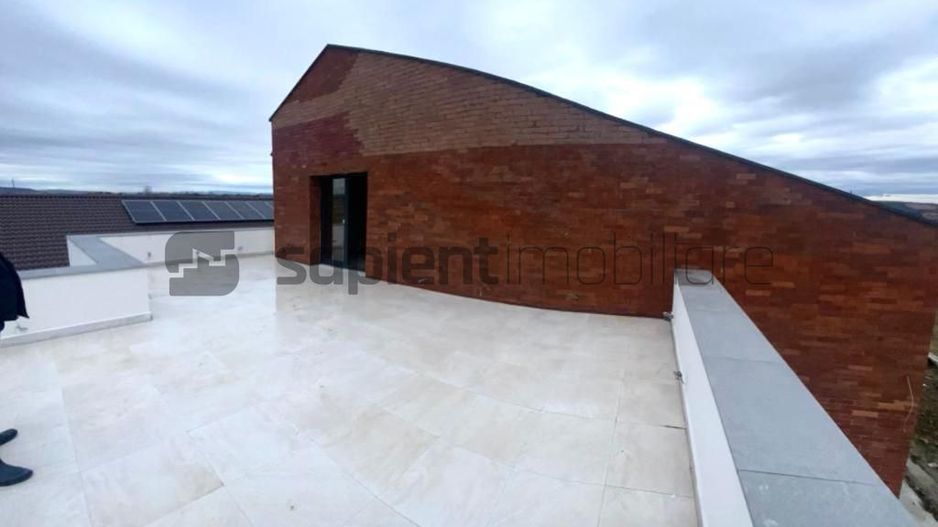 CASA INDIVIDUALA IN ORADEA - Poză 11