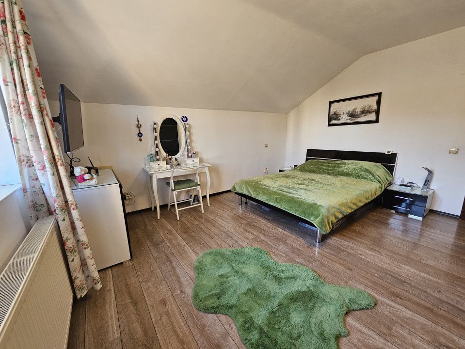 Vilă P +M în centrul orașului Otopeni, 7 + camere, anexe apartament - Poză 12