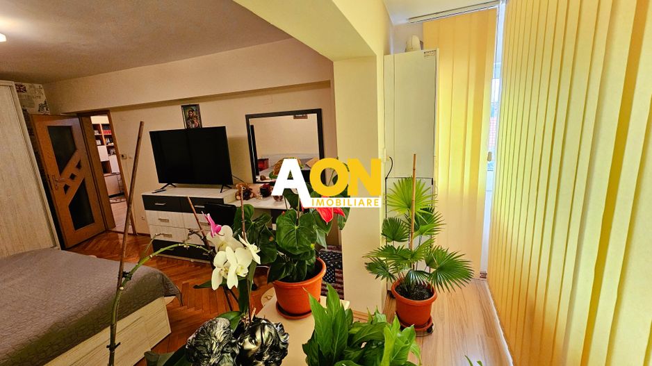 Apartament 3 camere, 70 mp, etaj 2, mobilat, utilat, ultracentral - Poză 3