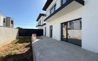 Vila 5 camere Tunari langa Cosmopolis - Poză 18
