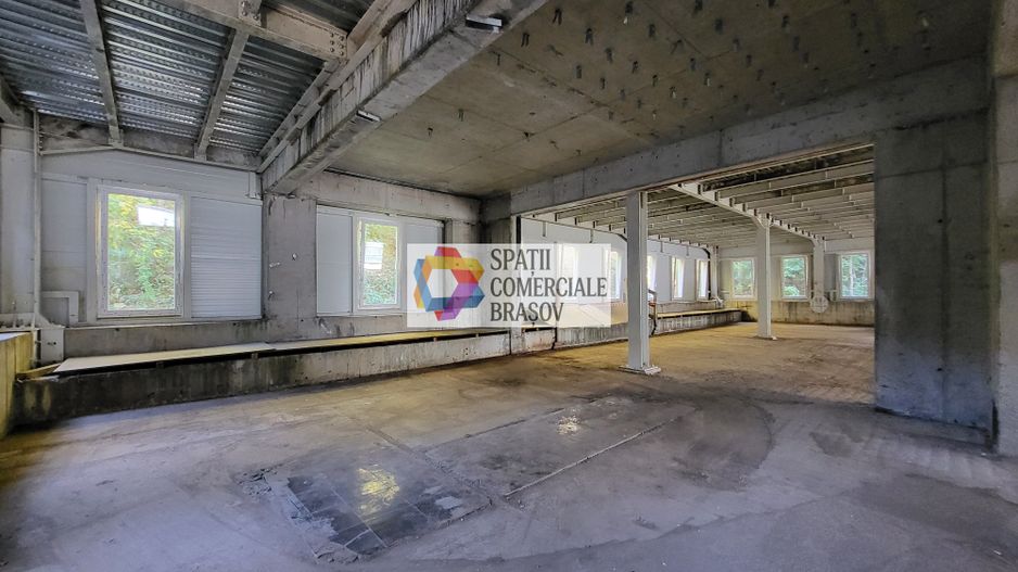 Clădire mixta -3600 mp - Poză 18