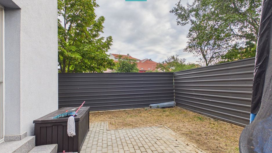Apartament cu 3 camere si curte in Alfa - Poză 8
