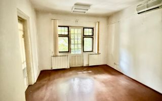 Charming 1930 villa in Cotroceni — original period details, quiet garden, excell - Poză 9