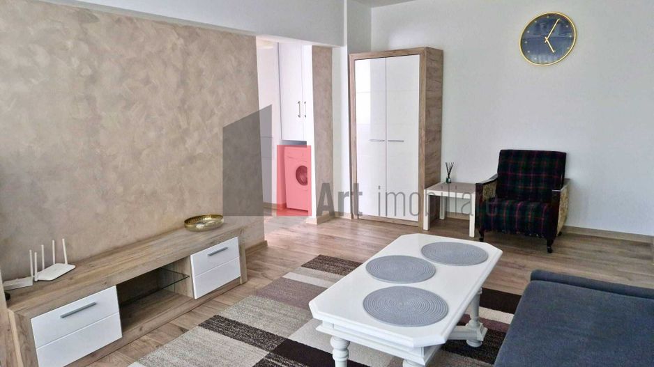 Inchiriez apartament 2 camere, zona Calea Crangasi - Poză 1