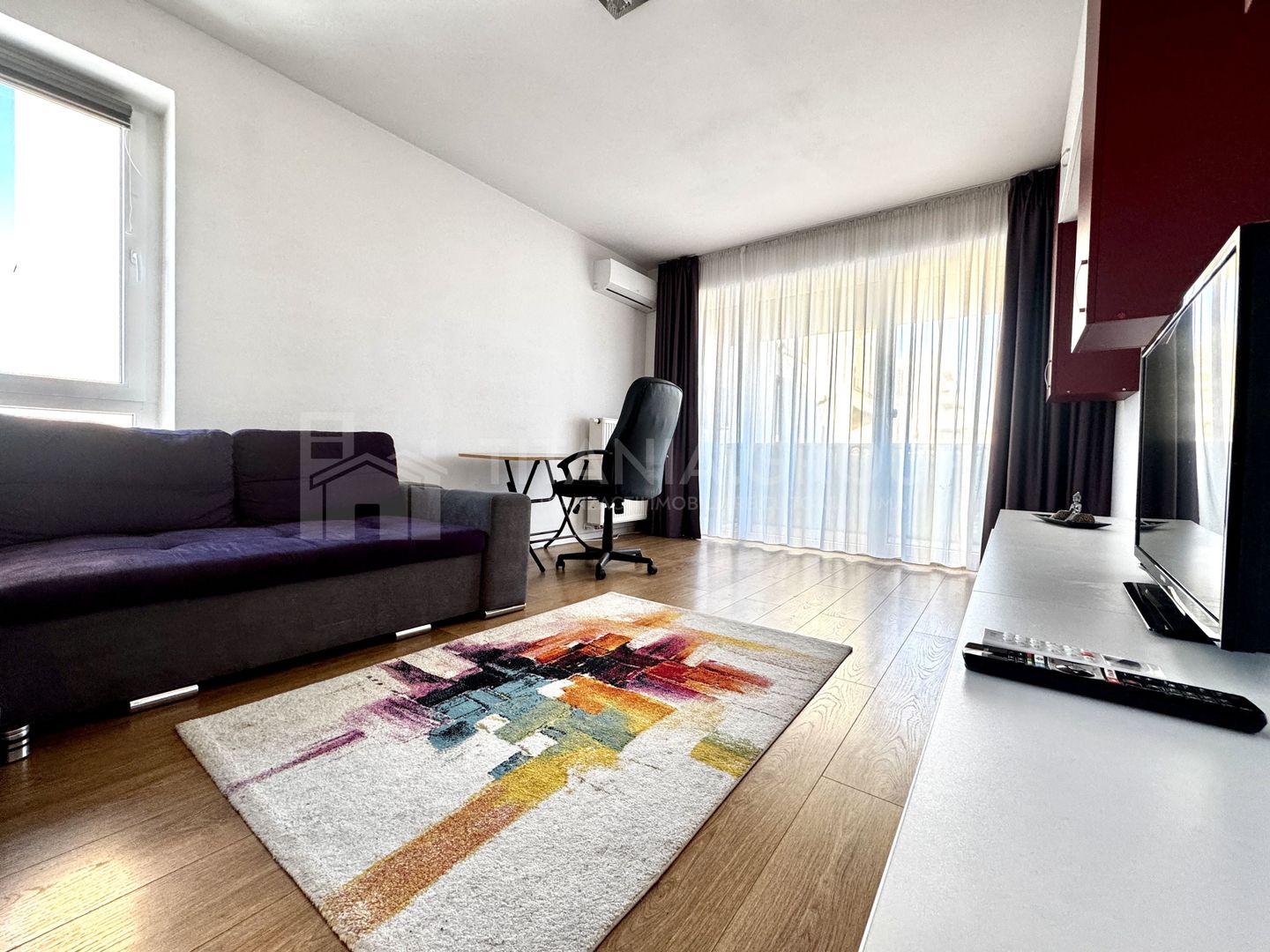 Apartament 2 camere, loc de parcare - Kasper Coresi (langa pietonala) - Poză 3