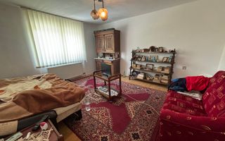 Casa cu 2 apartamente zona Mehala - Poză 1