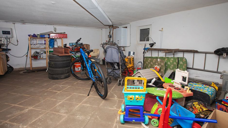 Vilă, singur în curte, central, Oradea 128 mp. 800  E/lună. Comision 0 - Poză 39