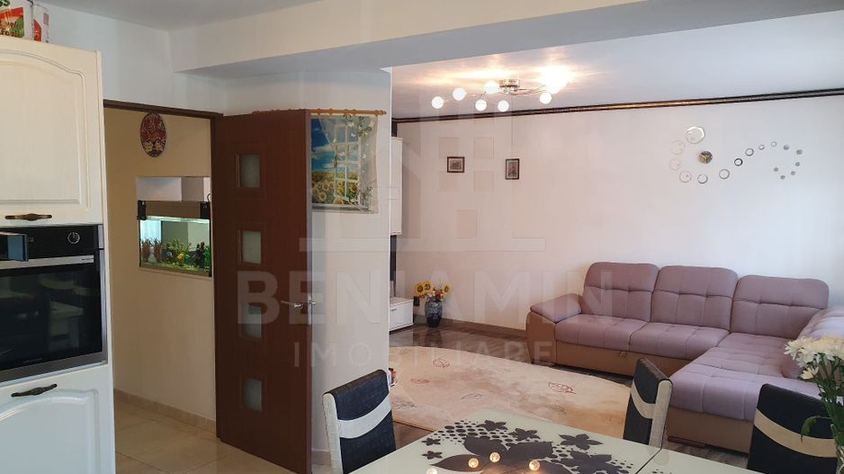 Apartament 4 camere etaj 1 Cartier Noua 99mp doua parcari - Poză 2