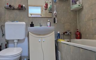 Apartament superb cu trei camere, Piata Sudului, 125.000€ negociabil - Poză 7
