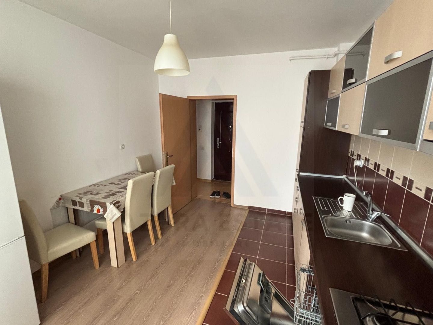 Apartament 2 camere 56 mp utili 2 balcoane etaj 2 Cartier Alma - Poză 6