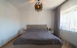Apartament 5 camere Vlaicu – Renovat, 2 băi, centrală proprie - Poză 4