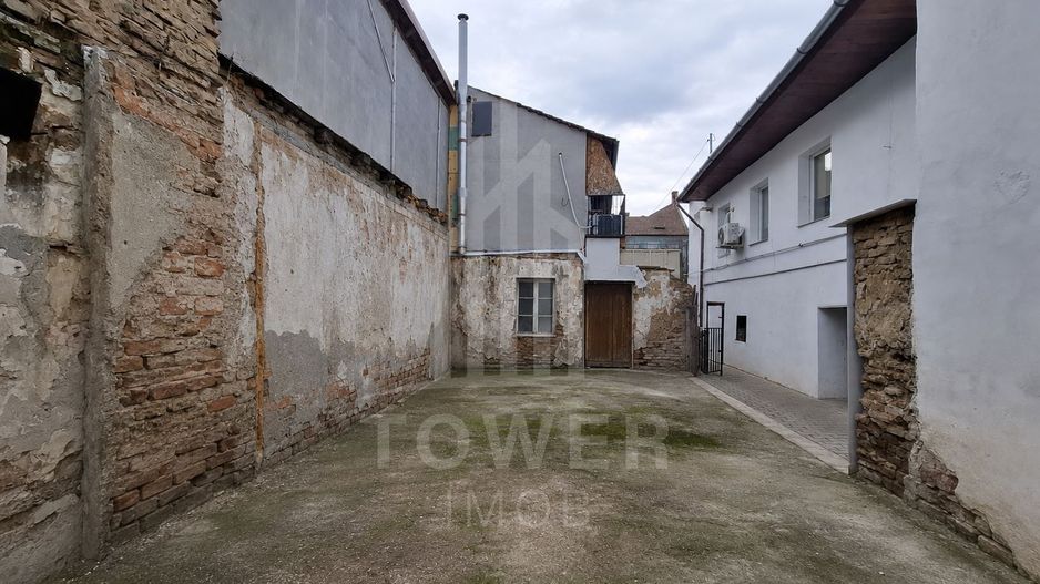 De vânzare teren cu proiect de reconstrucție apartament – zonă centrală - Poză 12
