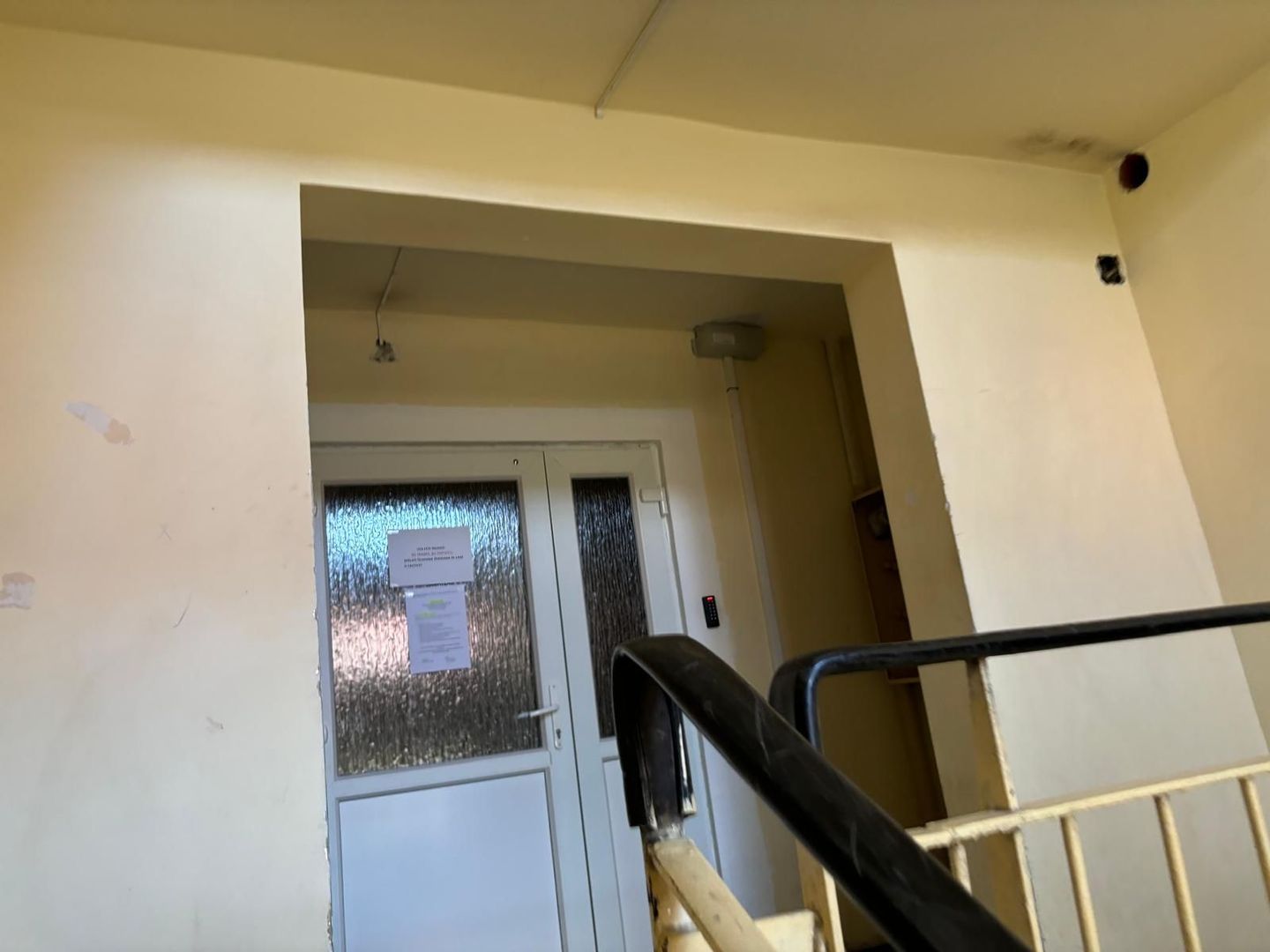 Garsoniera de vanzare  pe strada golescu 12 - Poză 12