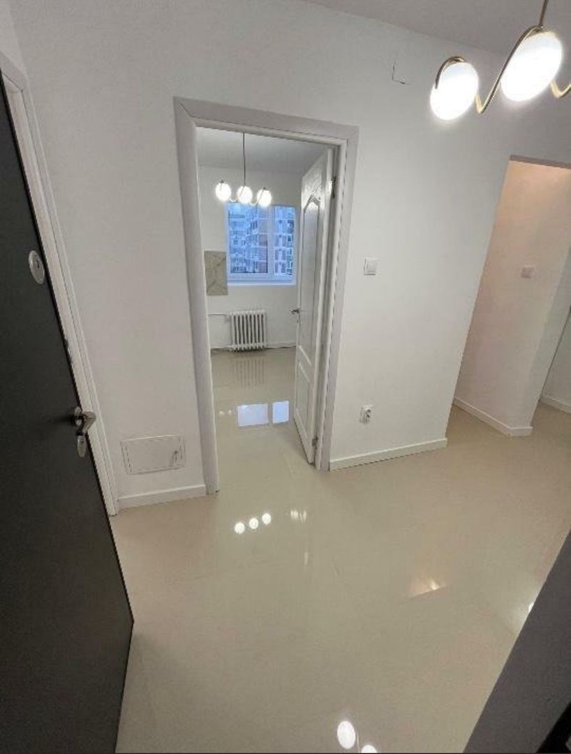 APARTAMENT LUJERULUI-METROU  RENOVAT - Poză 1