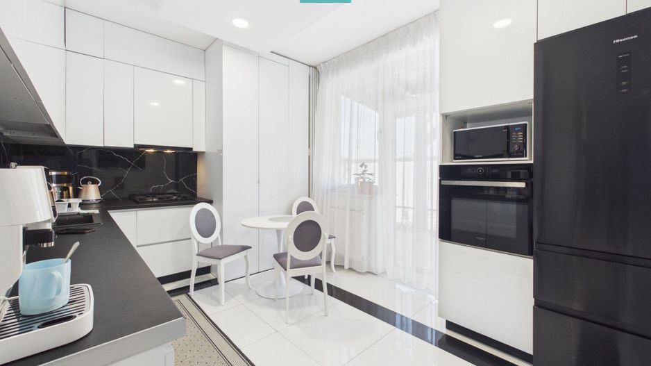 Casa modernă P+M, Năvodari - Poză 9