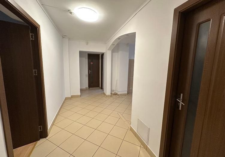 Vanzare 3 Camere Burebista - Alba Iulia, Bloc Monolit, Centrală Proprie - Poză 1