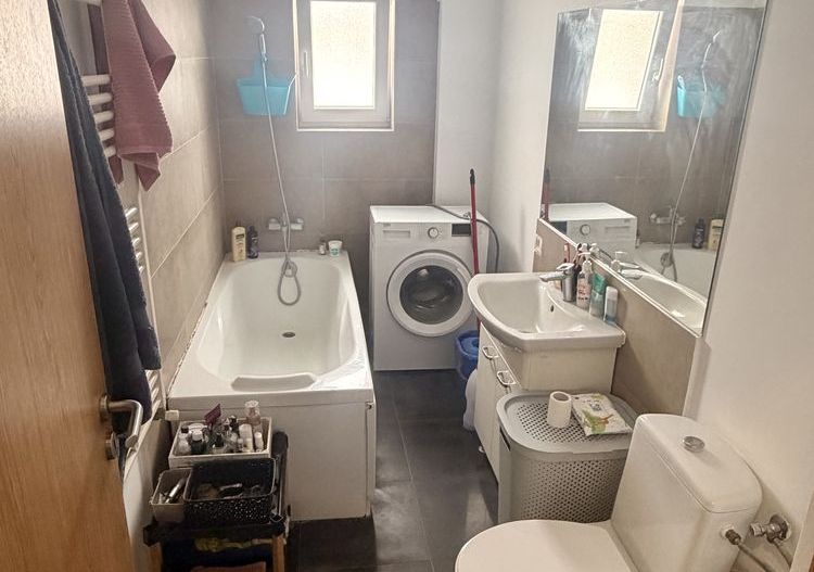 Apartament  2 camere Giroc bucatarie separata - Poză 3