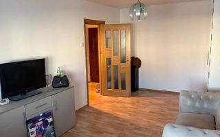 Vanzare Apartament 2 camere, 50 mp, decomandat – la 10 m de Metrou Raul Doamnei - Poză 1