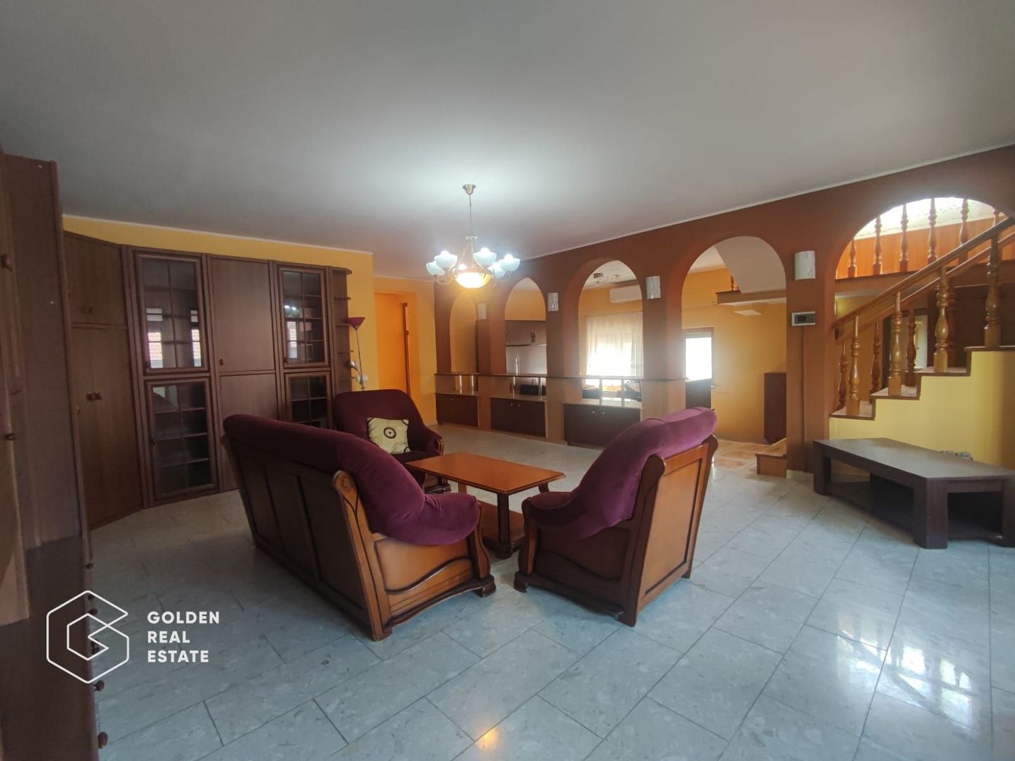 Casa solida, spatiu interior mare, zona Micalaca - Poză 3