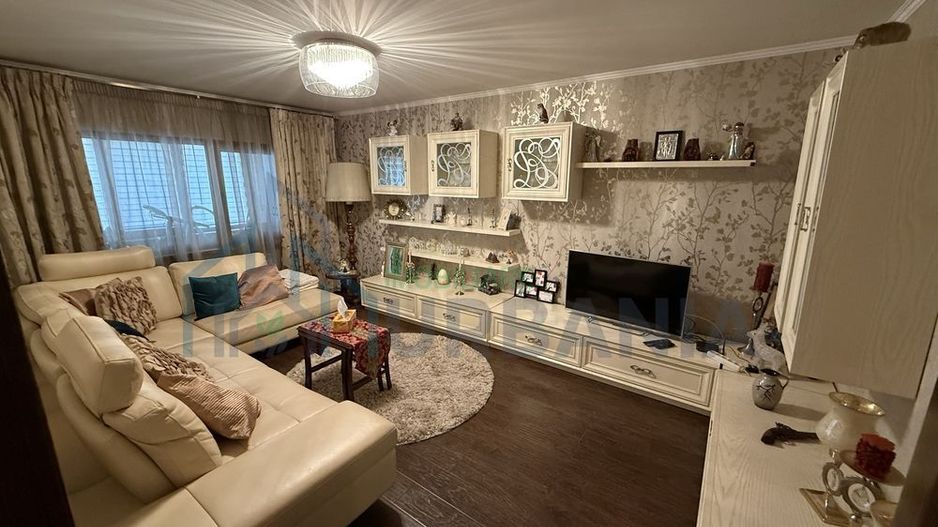 Apartament 3 camere în Iasi, zona centrală Palas - Poză 1