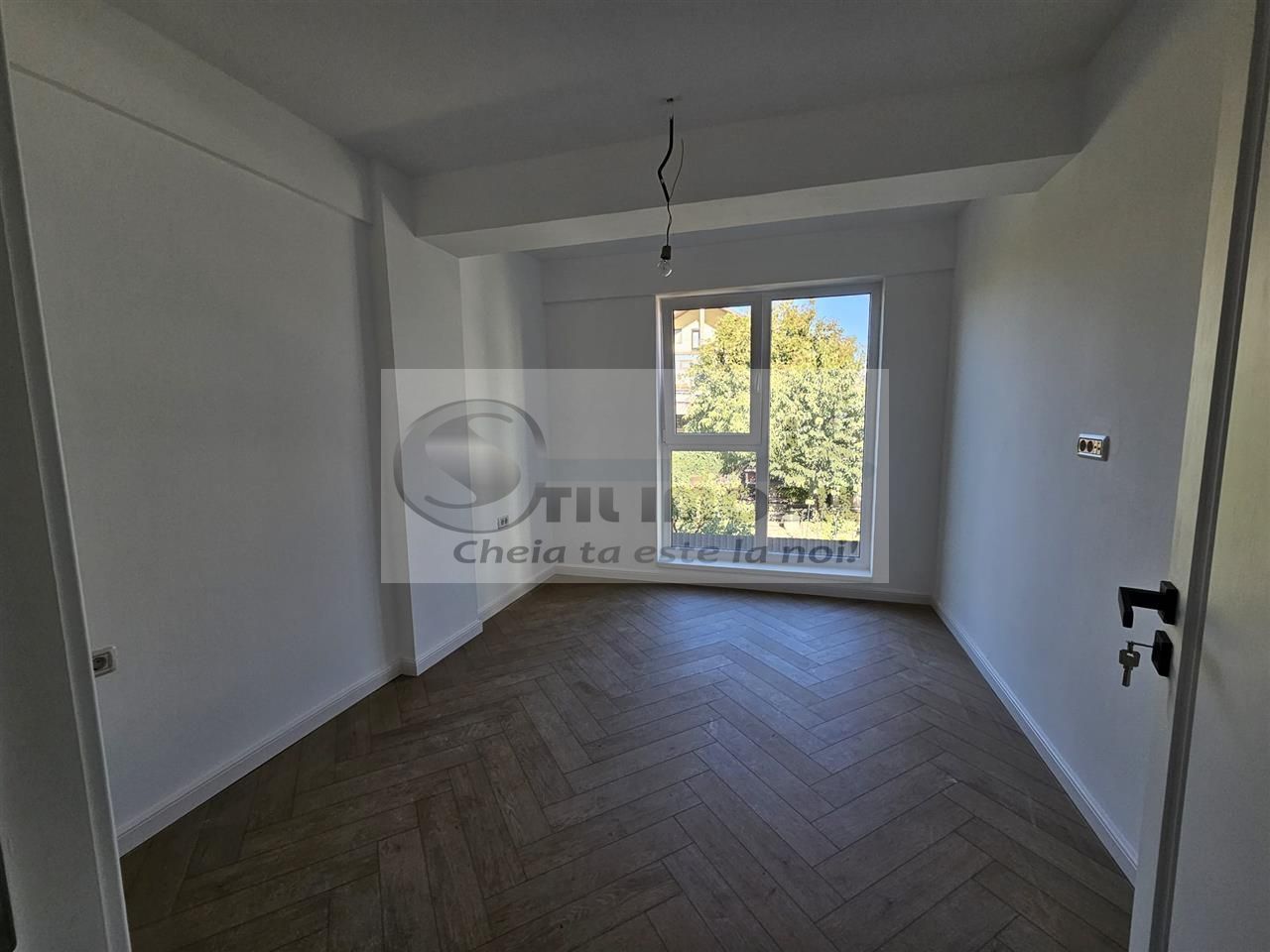 Apartament exclusivist dispus P+1E  - 82mp - Poză 9