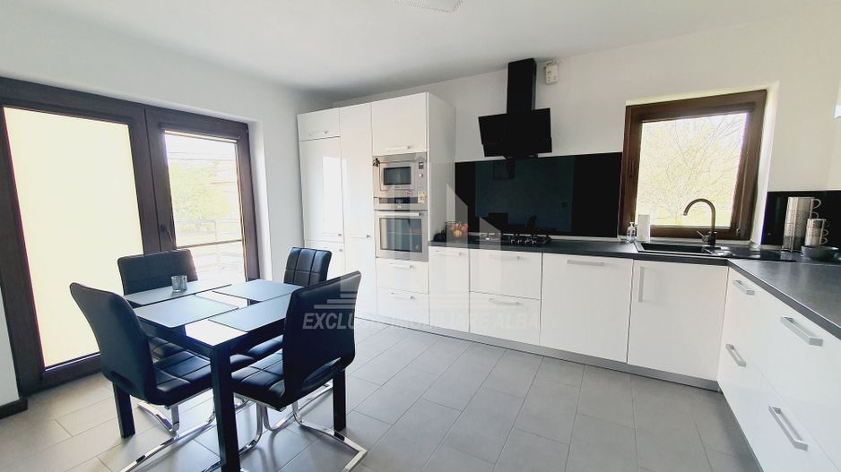 Casa individuala de vanzare, Ultrafinisata - Poză 4