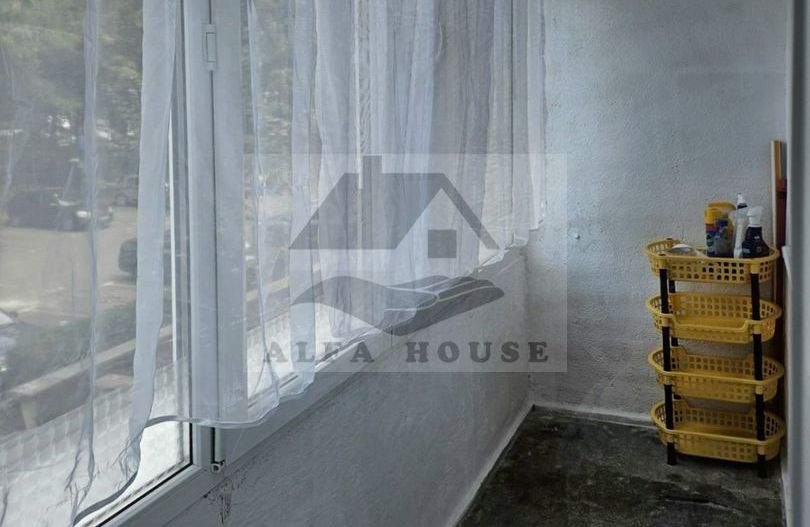 Apartament cu trei camere, zona Centrul Civic,  71 mp - Poză 13