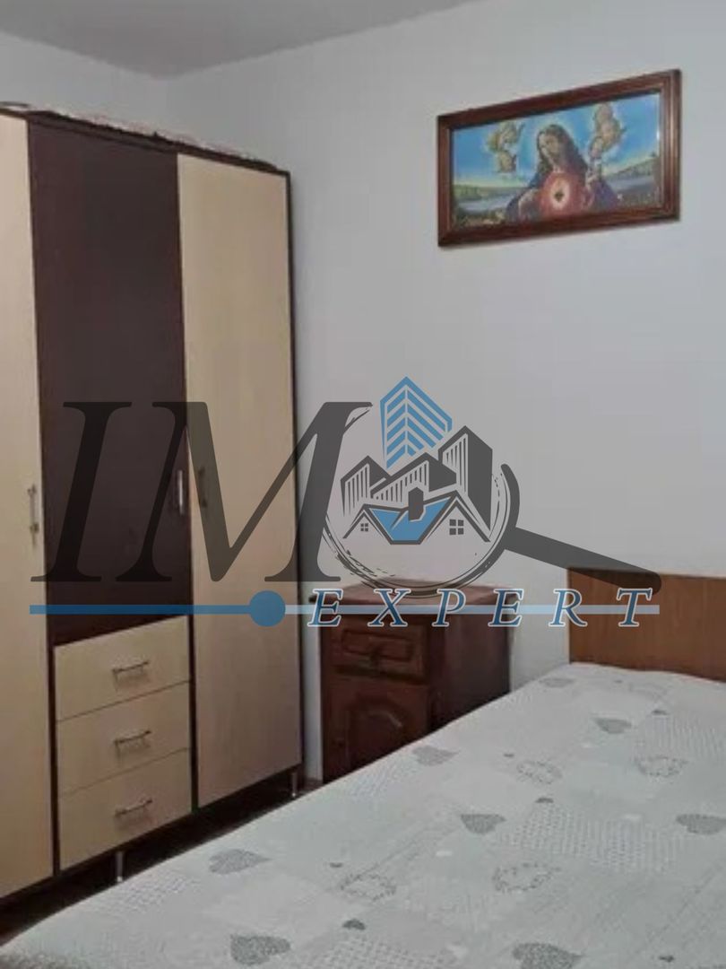 Apartament 2 camere zona Cetate etaj 2 - Poză 4