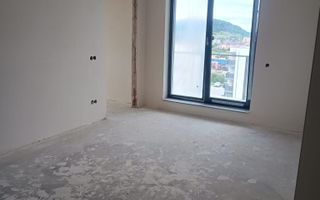 Apartament 3 camere, balcon, et 1 - Nou Finisat la cheie- Zona Terra - Poză 3