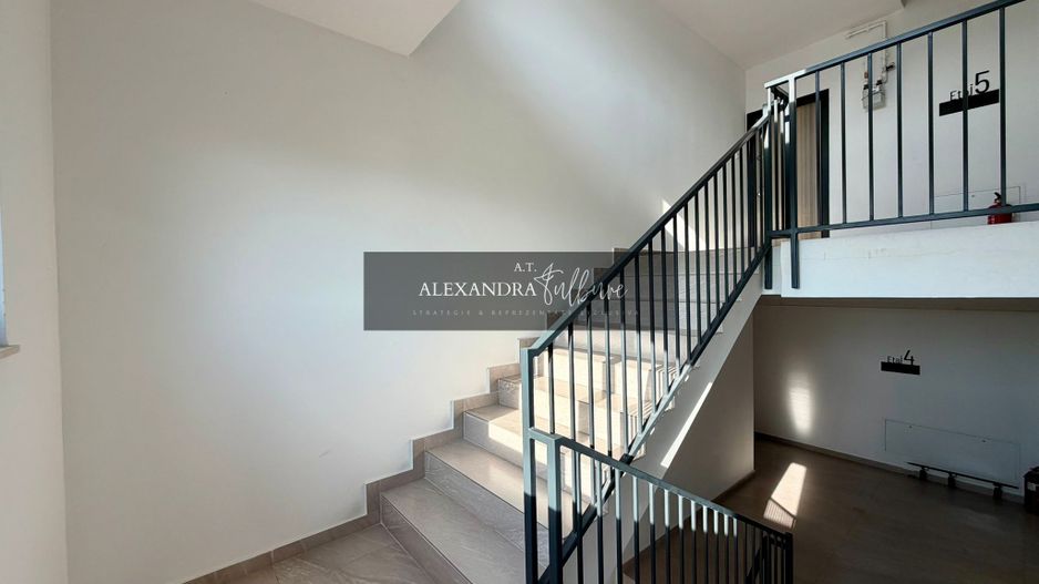 Penthouse de vanzare | 3 camere | 2 bai | 76mp | terasa 76mp | garaj - Poză 16